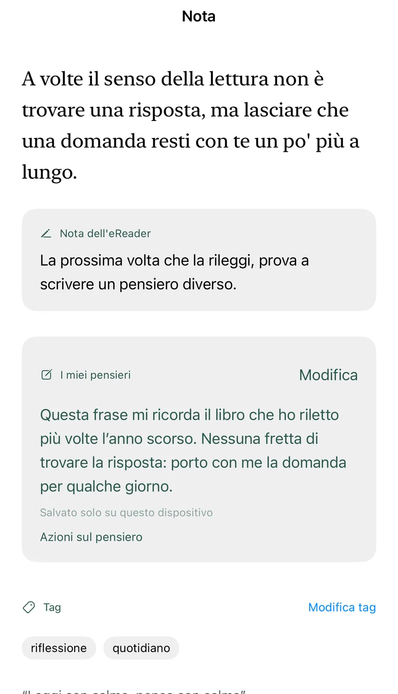 Schermata di una nota dell'esempio integrato di LeafTrove 1.3: un'evidenziazione, la nota del lettore, “I miei pensieri”, i tag e i pulsanti per aggiungere ai preferiti o al ripasso.